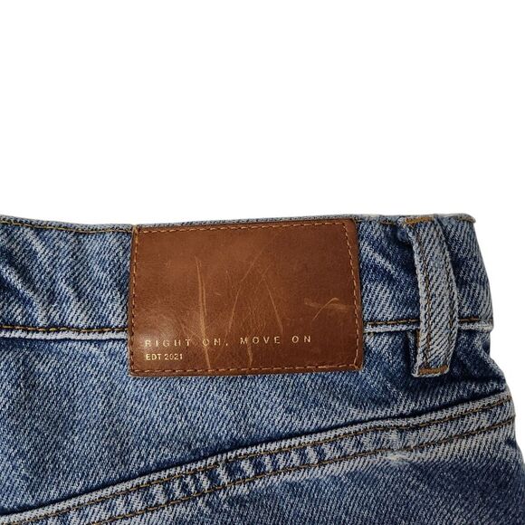 Zara 90s Bermuda Shorts 2 Blue Denim Distressed Boho Bloggers Fave Raw Hem Y2K - Picture 6 of 10